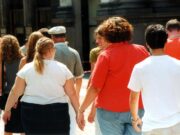 “Italia non segue dieta mediterranea, bambini sempre più grassi”, l’inchiesta Bbc e l’allarme obesità