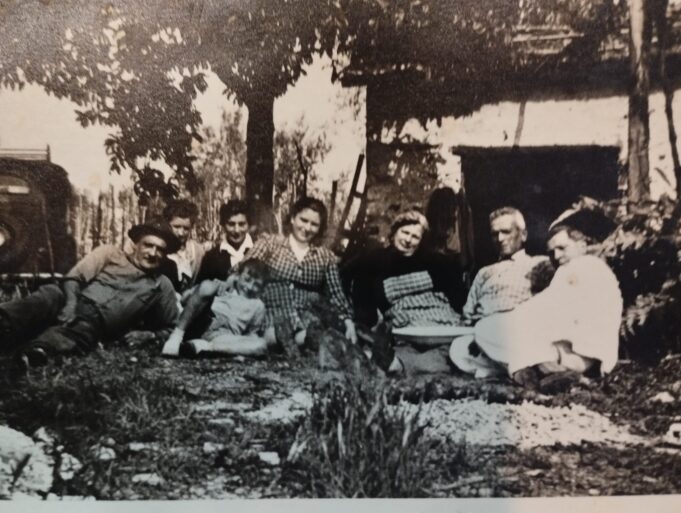 Ferdinando Viola il primo a dx foto di famiglia