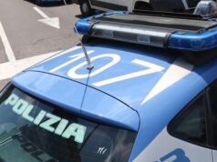 Roma: tentano di raggirare 82enne per svuotargli conto, 2 arresti