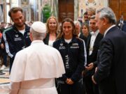 Papa Leone XIV riceve gli atleti del ‘Settecolli’: “Sport medicina per corpo e spirito”