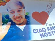 Albano, in centinaia per l’ultimo saluto al duomo di San Pancrazio al diciannovenne Emanuele De Negri deceduto due settimane fa nell’incidente ad Ardea albano funerale