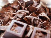 Giornata mondiale del cioccolato, il medico-nutrizionista: “Gustarlo è un’emozione biologica unica ma c’è un limite”