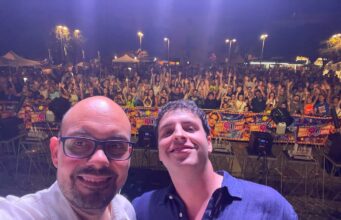 Albano, il giovane cantautore Riccardo Cuccioletta incanta il numeroso pubblico di Piazza Pia albano riccardo cuccioletta