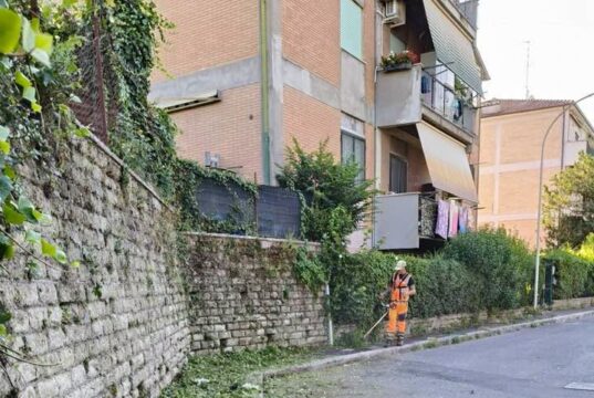 Genzano, il sindaco Fabio Papalia: “Interventi in diverse zone del paese per ripristinare le aree impraticabili” genzano decoro