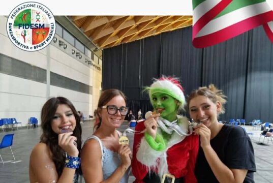 Genzano, medaglie d’oro, argento e bronzo per le atlete dell’Accademia di Danza La Fenice ai Campionati Italiani di Danze Orientali a Rimini genzano medaglie d'oro