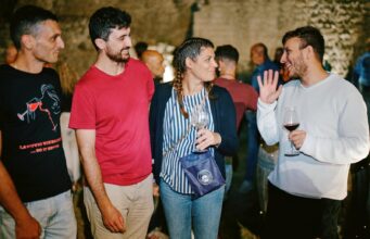 Lanuvio, “Le Notti del Vino” animano il centro storico: due serate tra degustazioni, musica e stelle lanuvio notti del vino