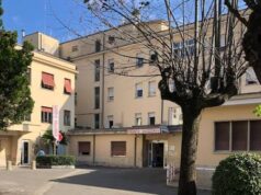 Velletri, ragazzo di origine tunisina accoltellato ieri sera in centro: operato d’urgenza