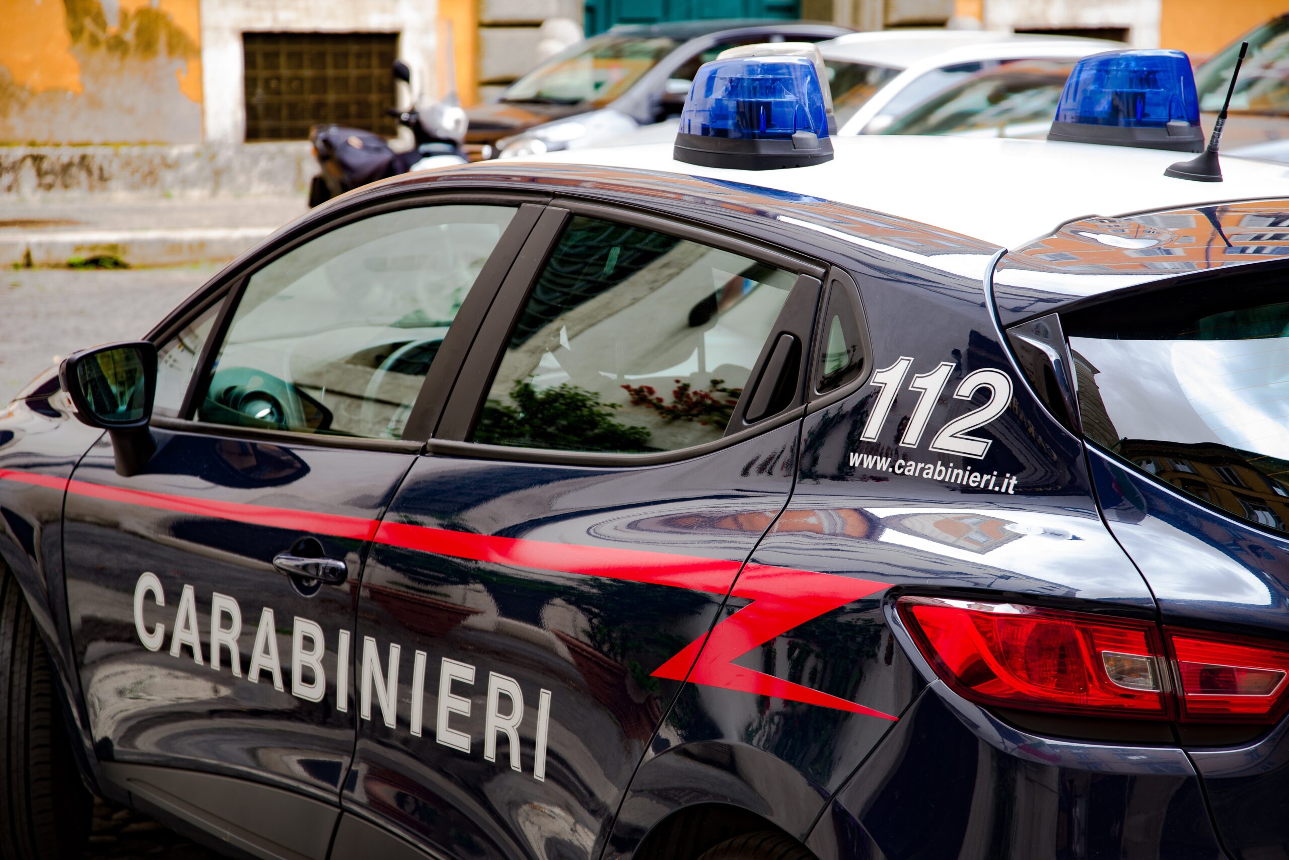 Roma, individuati grazie ai tatuaggi: arrestati dai Carabinieri dopo uno scippo
